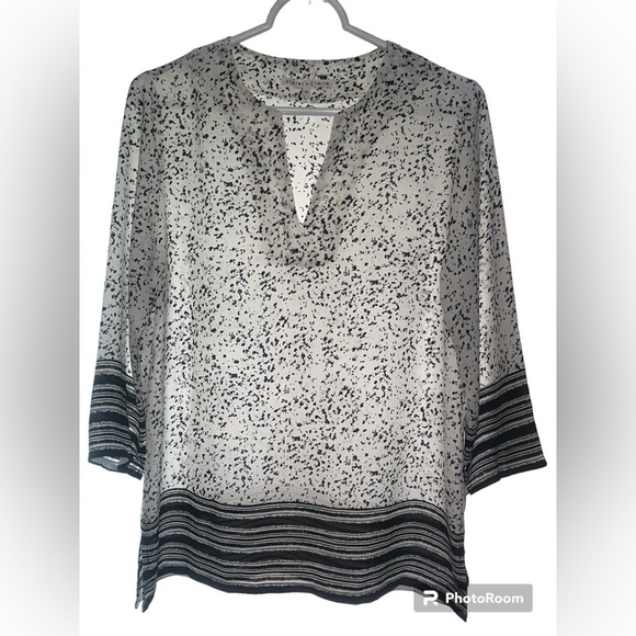 Violet and Claire Abstract Print 3/4 sleeves Top/Blouse size M - Picture 1 of 5